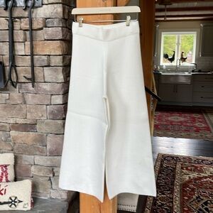 P Cill, winter white pull on pants, size M, NWT